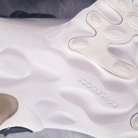 Presto Black Phantom University Red White AV2605-0 - Picture 8 of 12